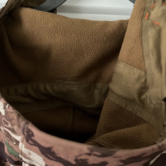 First Lite w’s Catalyst Jacket - Picture 6 of 10